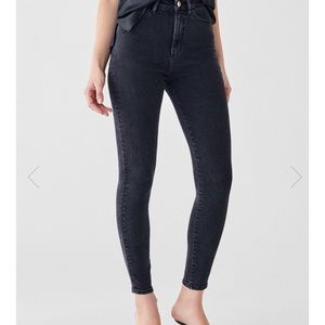 DL1961 Chrissie Jeans size 27 Camarillo